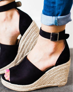 Super high heel buckle sandals