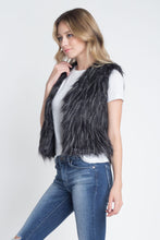 Load image into Gallery viewer, Women&#39;s Faux Fur Sleeveless Vest
