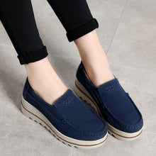 Load image into Gallery viewer, New Leather Suede Women Causal Shoes Spring Women Flats Shoes Platform Sneakers Slip On Ladies Loafers Creepers Moccasins